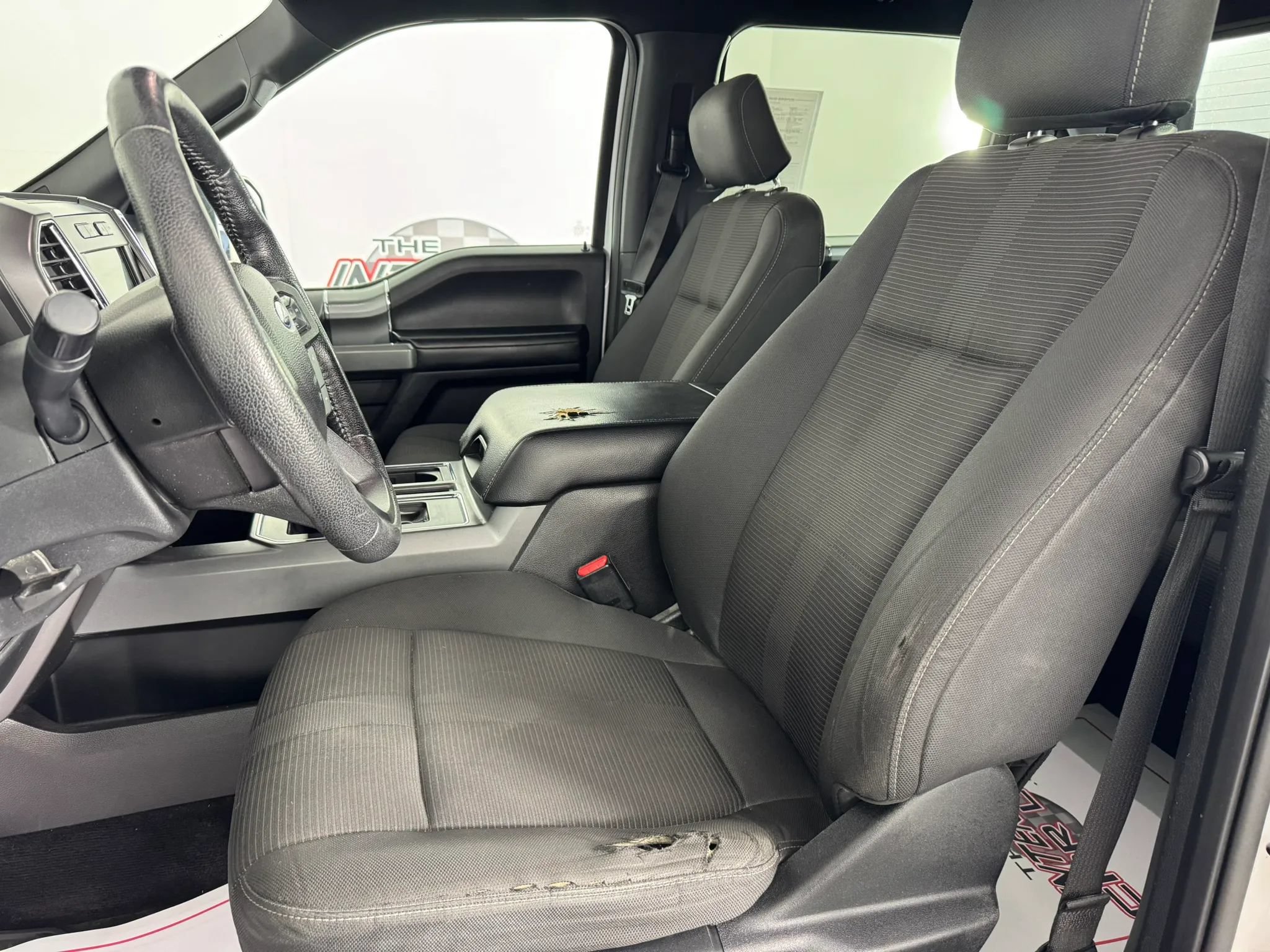 Used 2016 Ford F150 XLT w/ Equipment Group 302A Luxury AWD/4WD image 29