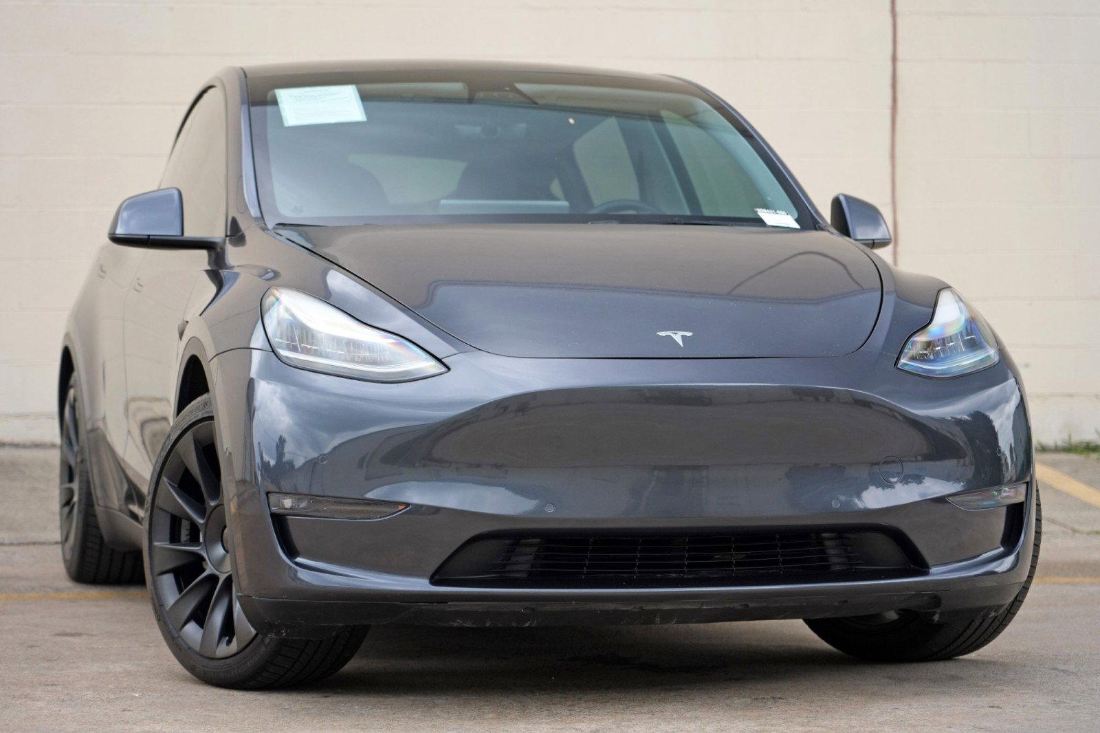 Used 2021 Tesla Model Y Long Range AWD/4WD image 2
