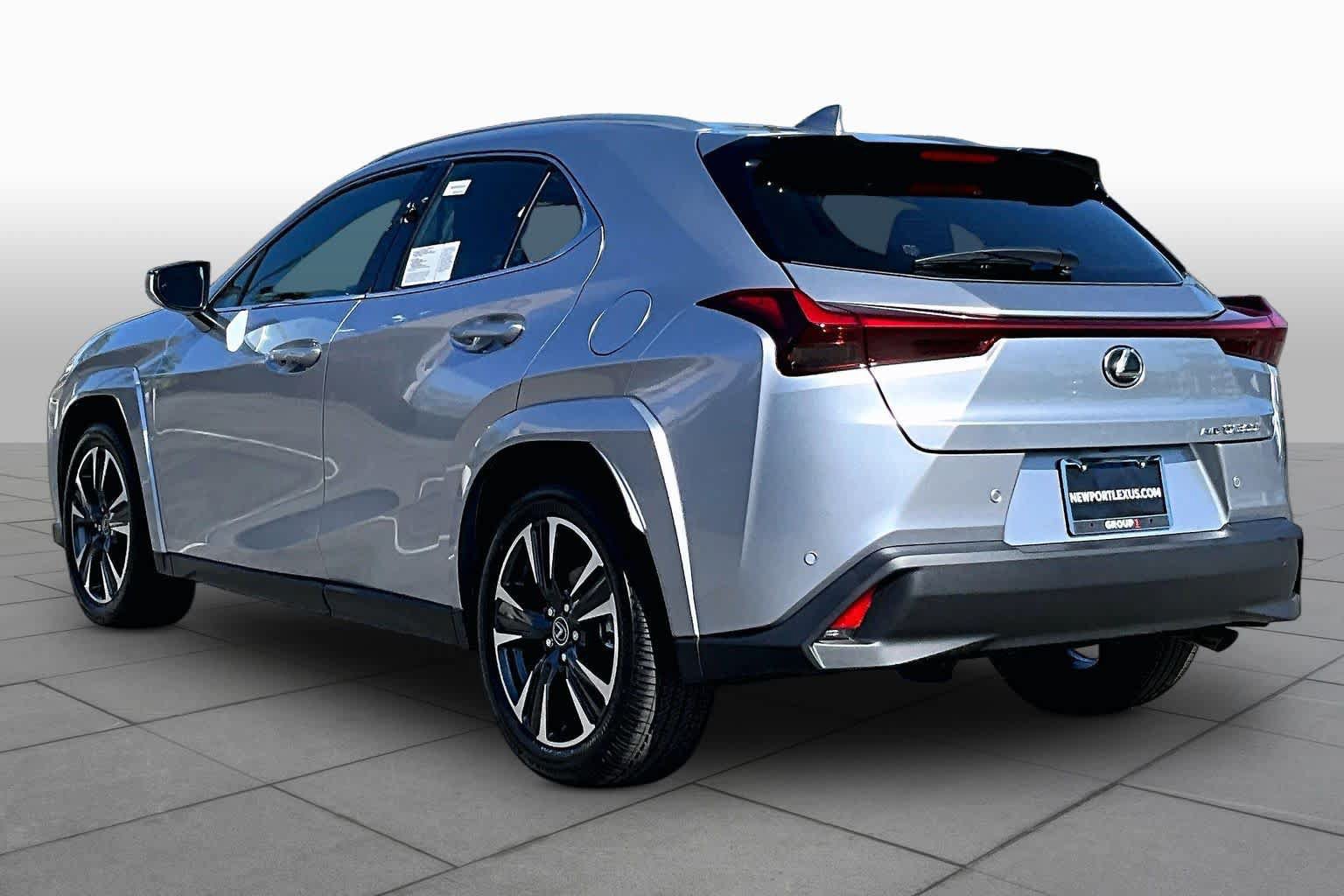 New 2026 Lexus UX 300h AWD image 7