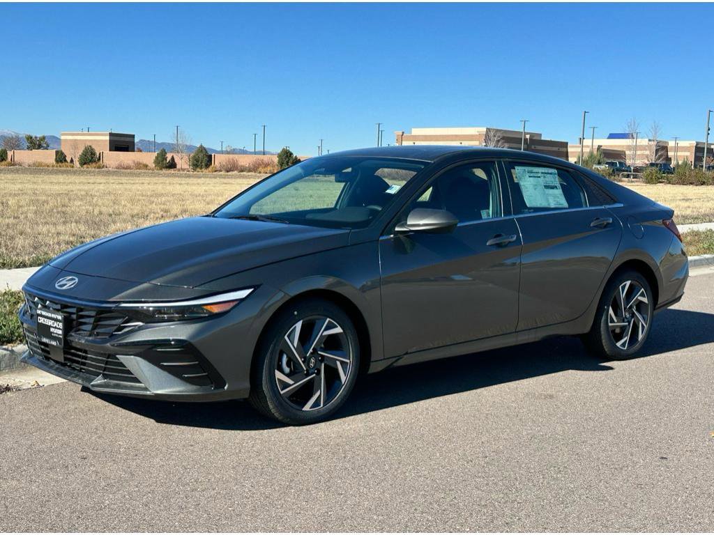 New 2025 Hyundai Elantra SEL