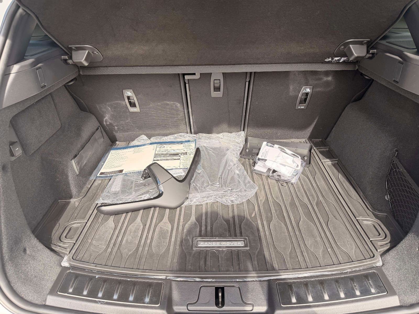 Used 2026 Land Rover Range Rover Evoque Dynamic SE image 20