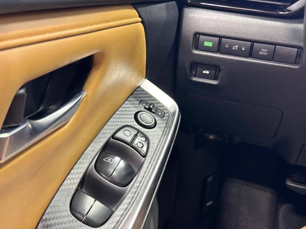 Used 2020 Nissan Sentra SV w/ SV Premium Package FWD image 9