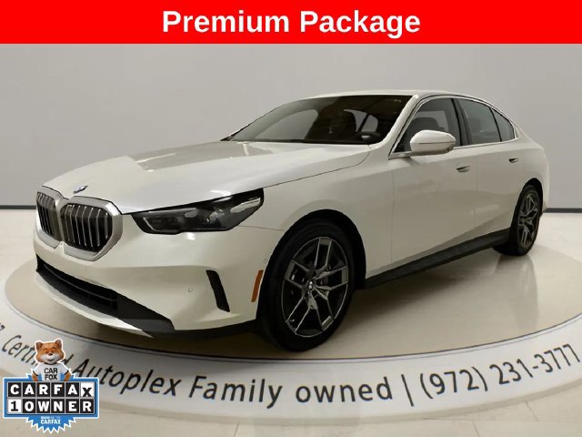 Used 2026 BMW 530i RWD image 1