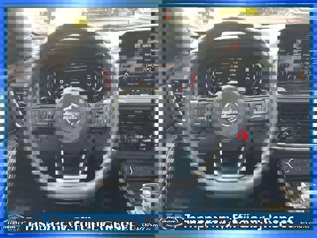 Used 2023 Nissan Rogue Platinum AWD/4WD image 14