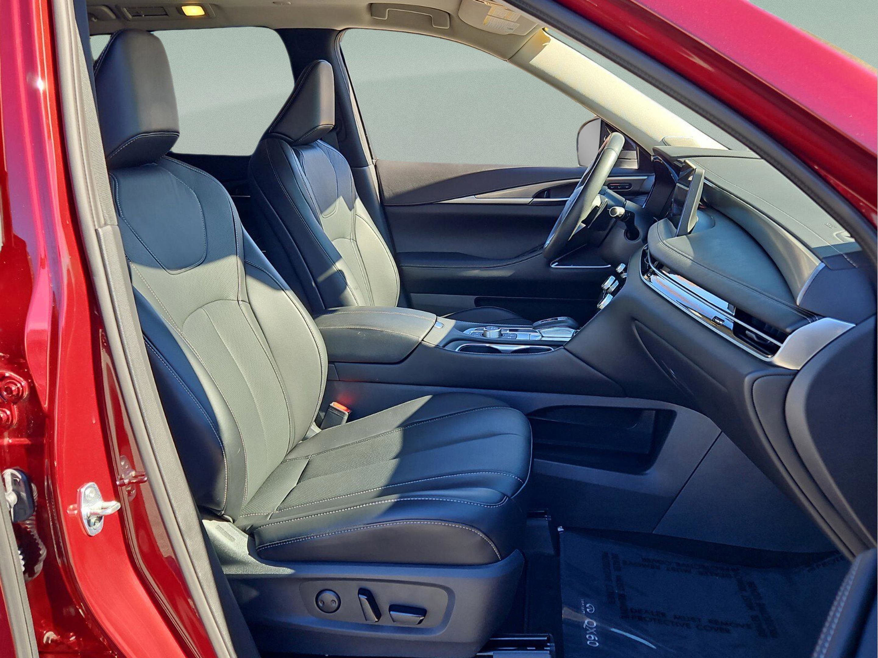 Certified 2025 INFINITI QX60 Luxe w/ Lighting Package (N94) image 10