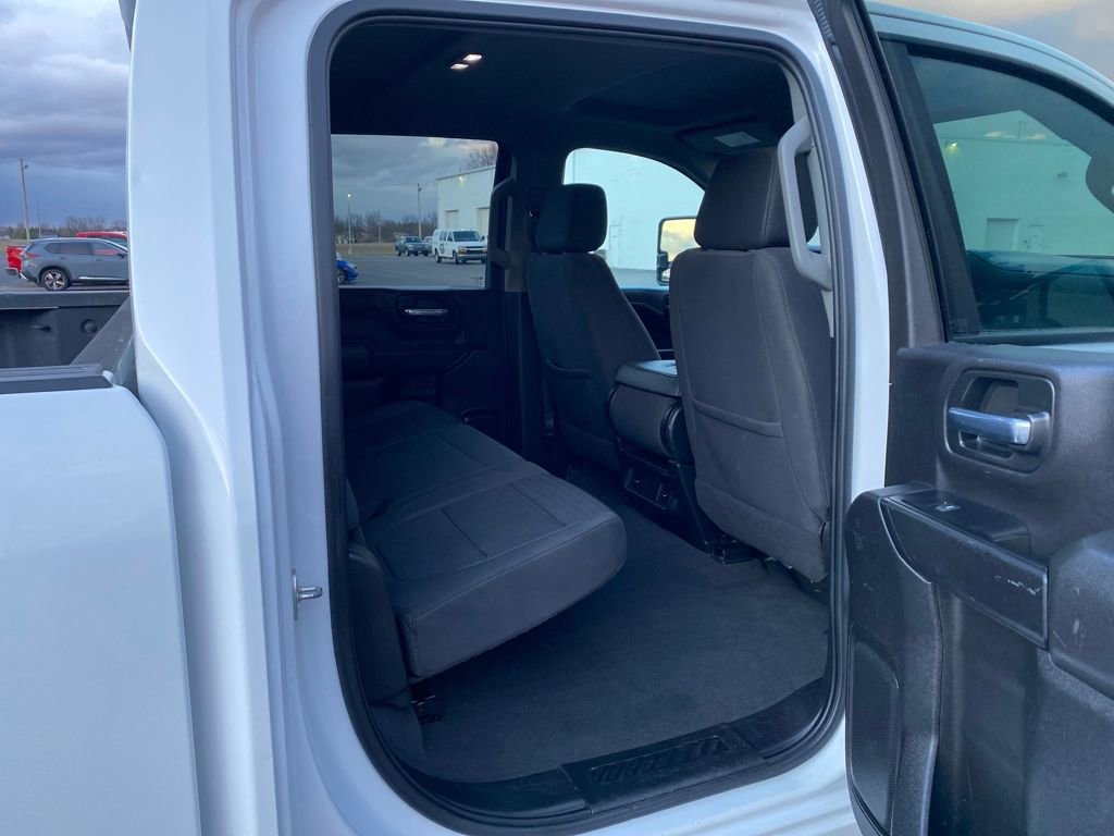Used 2023 Chevrolet Silverado 2500 LT AWD/4WD image 15