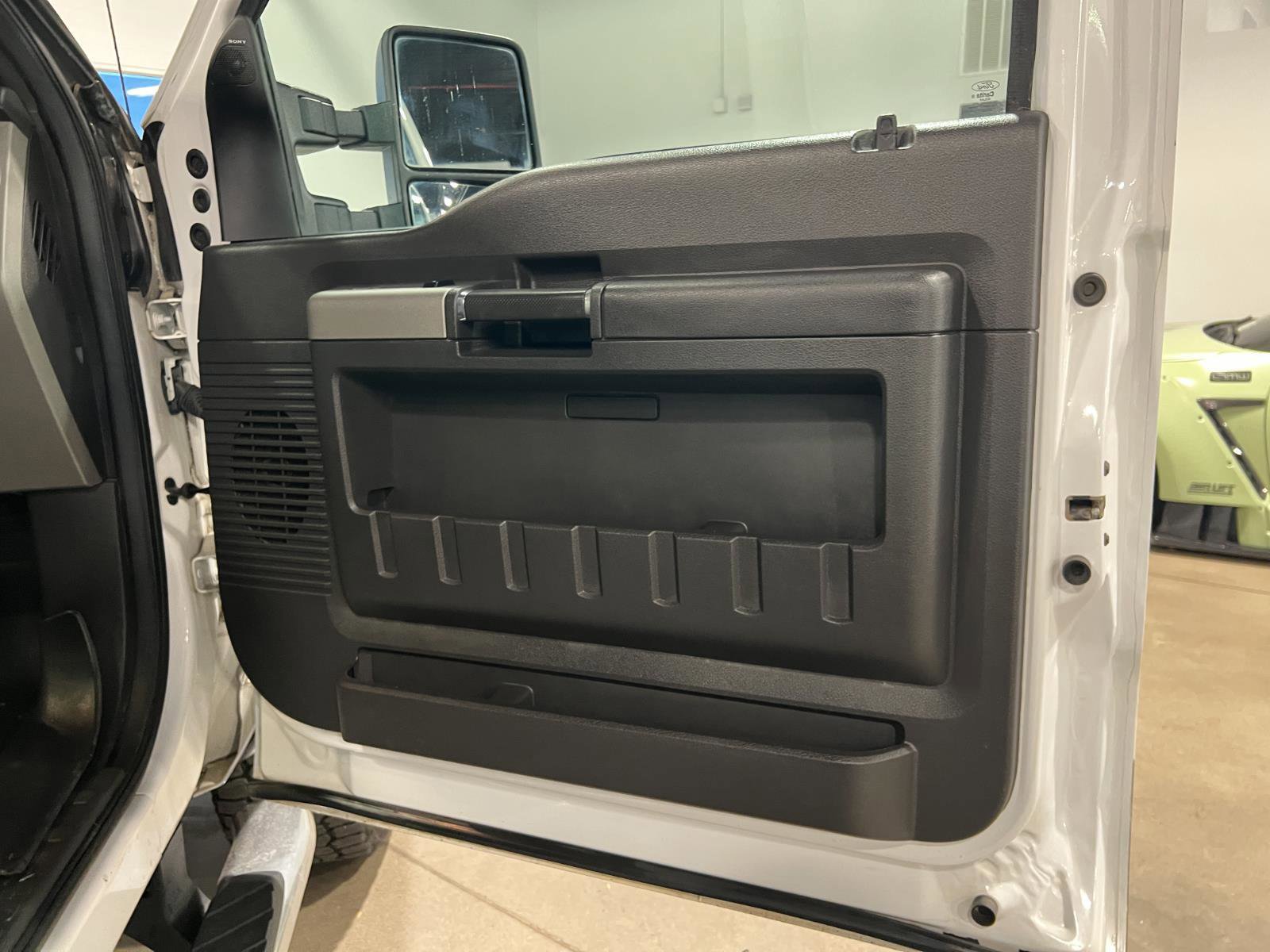 Used 2014 Ford F350 Lariat w/ Lariat Ultimate Package image 38