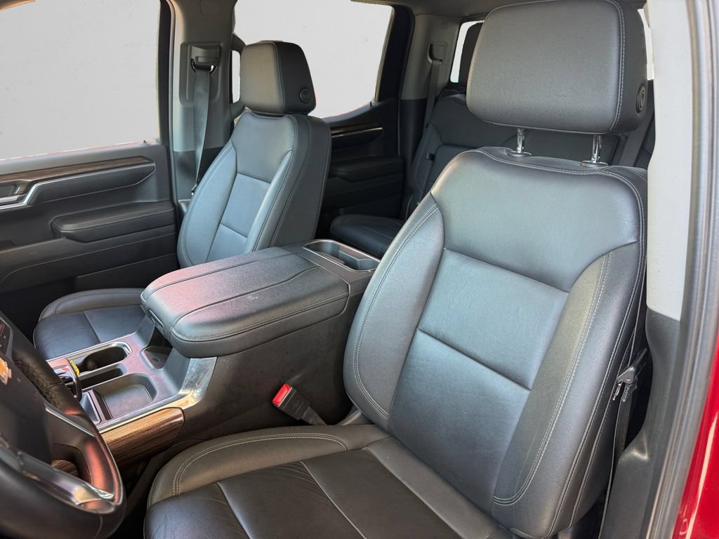 Used 2024 Chevrolet Silverado 1500 LT w/ Z71 Off-Road Package AWD/4WD image 15