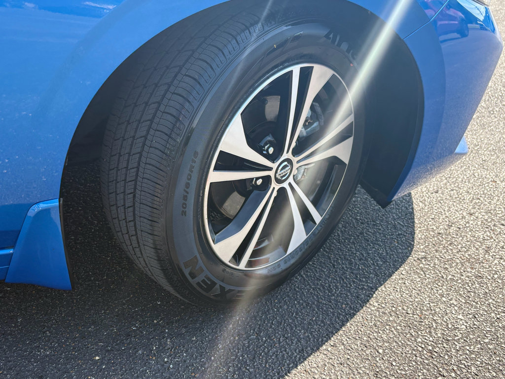 Used 2023 Nissan Sentra SV w/ All-Weather Package FWD image 4