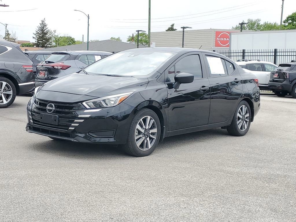 Used 2024 Nissan Versa S w/ S Plus Package FWD image 2