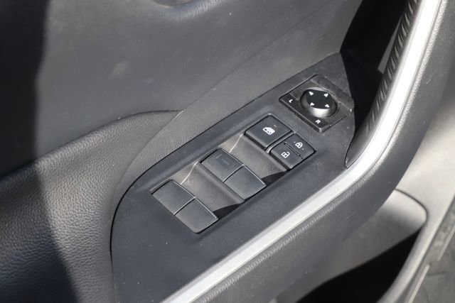 Used 2019 Toyota RAV4 XLE Premium w/ Cold Weather Package AWD/4WD image 18
