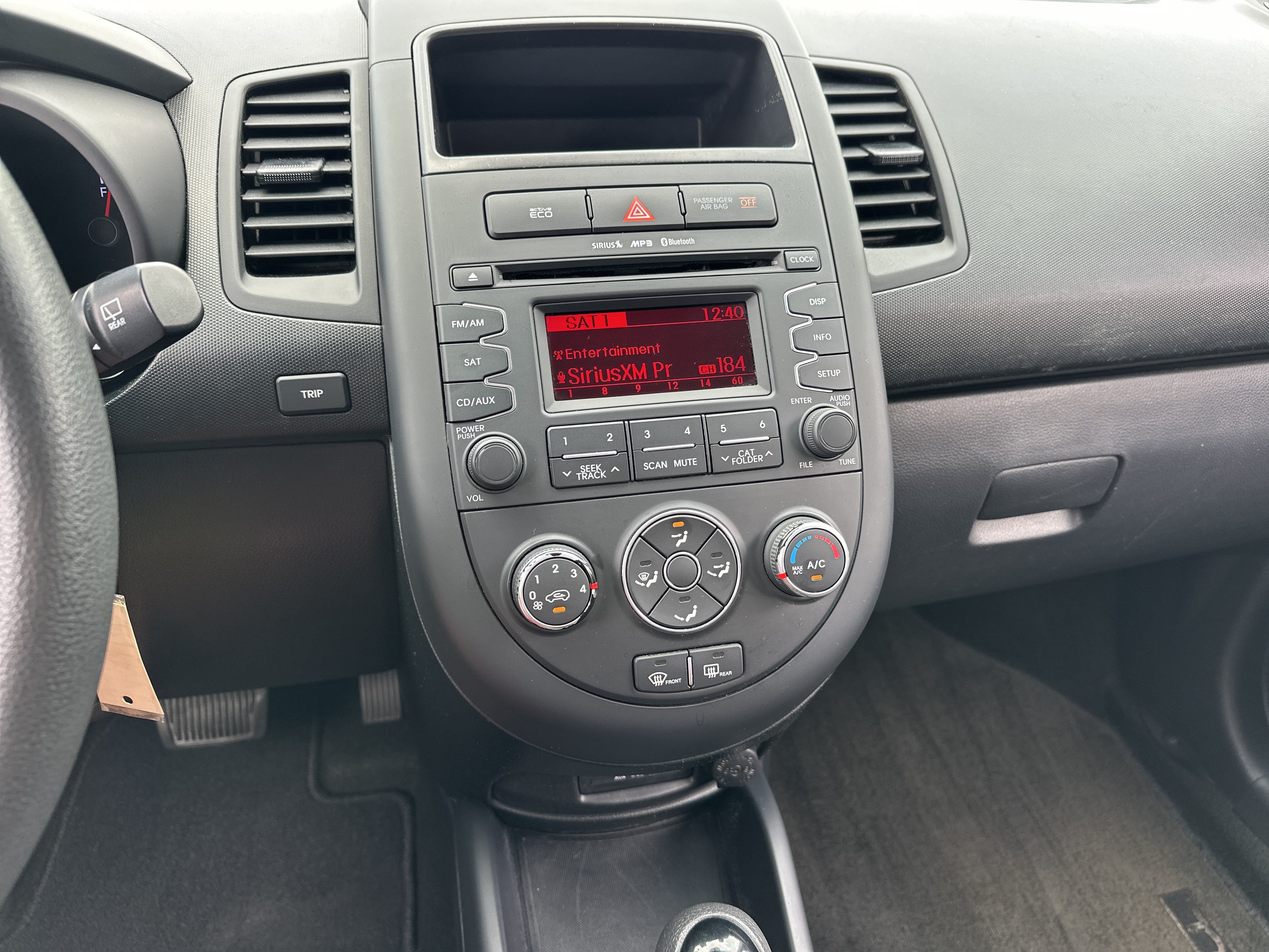 Used 2013 Kia Soul FWD image 22