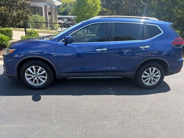 Used 2018 Nissan Rogue SV w/ Premium Package FWD image 3