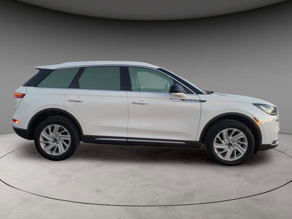 Certified 2022 Lincoln Corsair FWD image 10