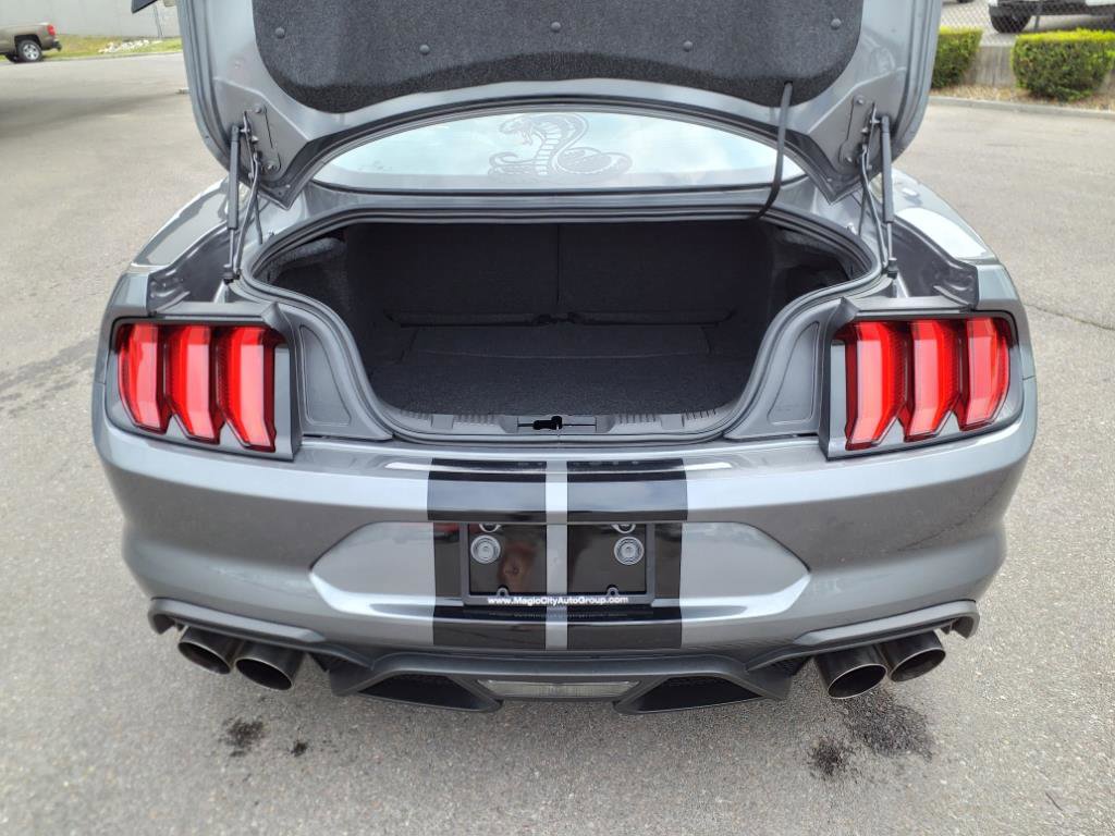 Used 2022 Ford Mustang Shelby GT500 w/ Technology Package image 7