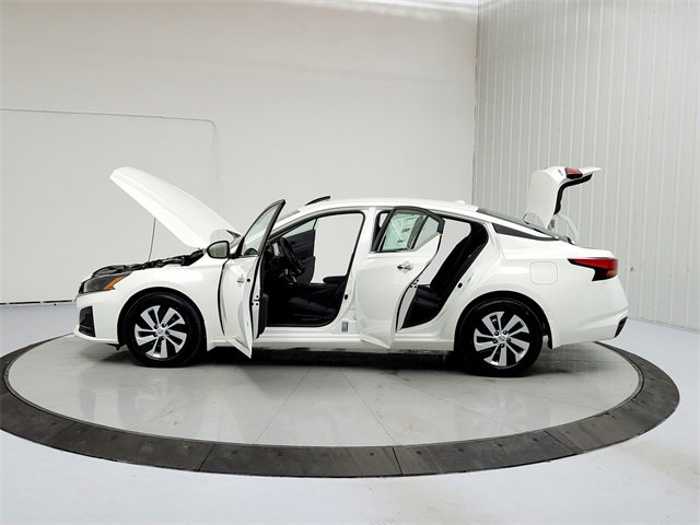 New 2025 Nissan Altima 2.5 S image 12