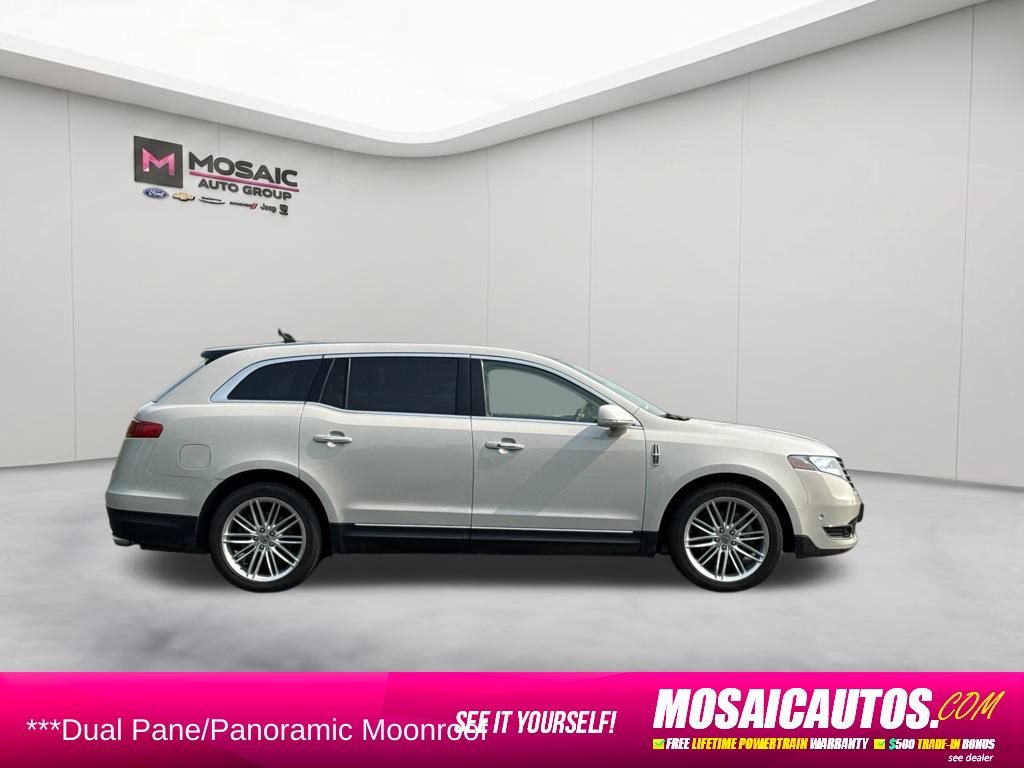 Used 2019 Lincoln MKT AWD image 8