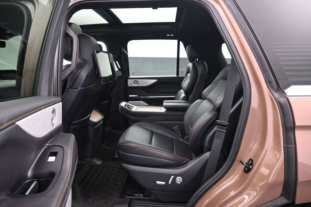 Certified 2025 Lincoln Navigator Black Label AWD/4WD image 20