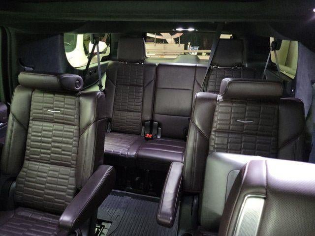 Certified 2024 Cadillac Escalade ESV Premium Luxury Platinum w/ Heavy-Duty Trailer Package AWD/4WD image 12