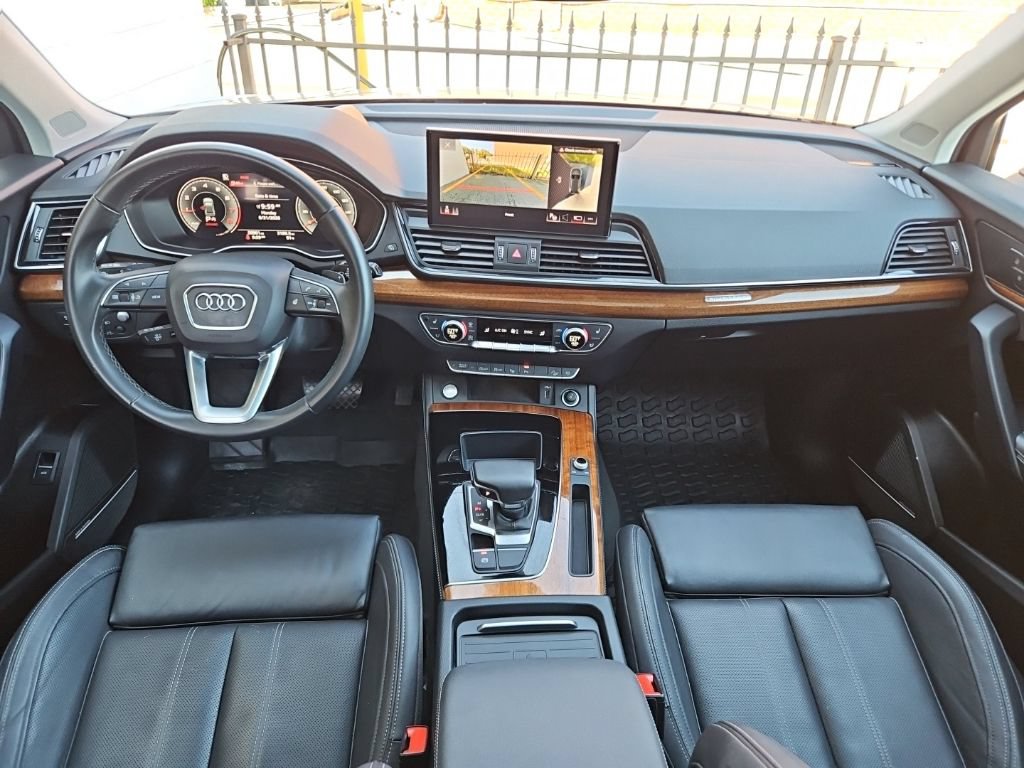 Used 2023 Audi Q5 2.0T Prestige w/ Prestige Package AWD/4WD image 9