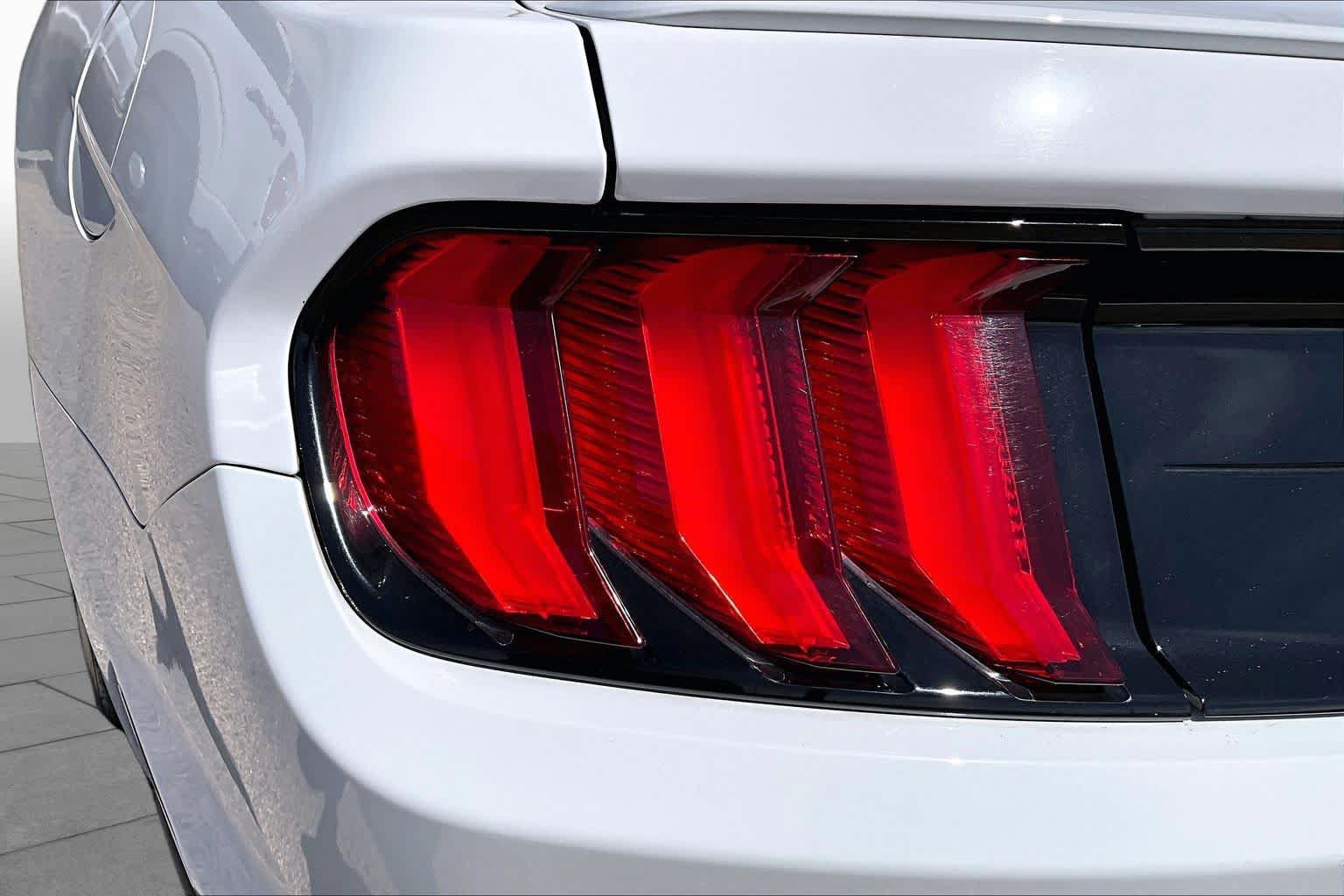 Used 2022 Ford Mustang Premium RWD image 27