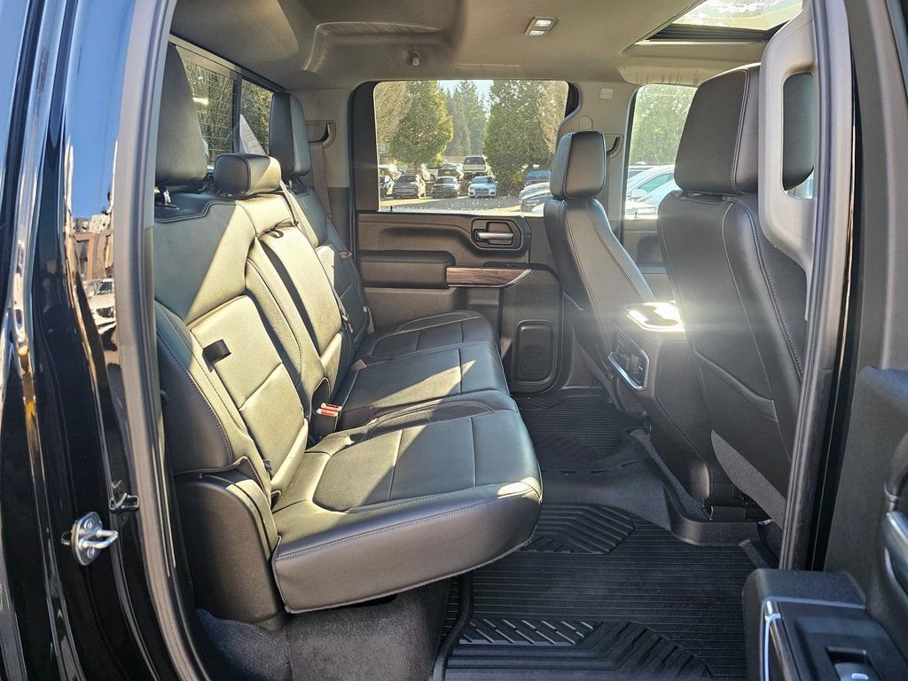 Used 2020 Chevrolet Silverado 2500 LTZ w/ LTZ Premium Package image 28