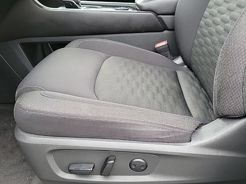 Used 2022 Nissan Pathfinder SV AWD/4WD image 8