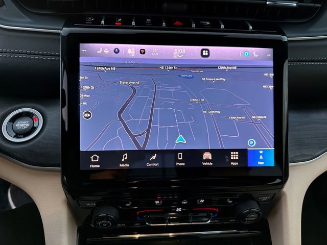New 2025 Jeep Grand Cherokee Limited w/ Luxury Tech Group II AWD/4WD image 23