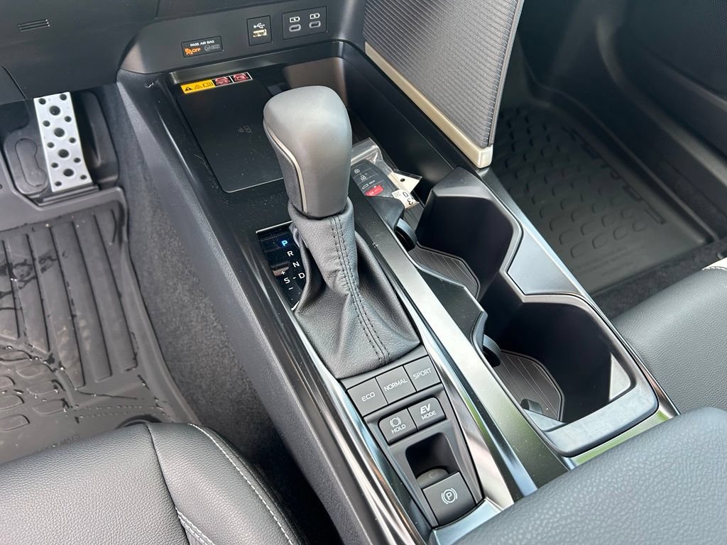 Used 2026 Toyota Camry SE FWD image 21