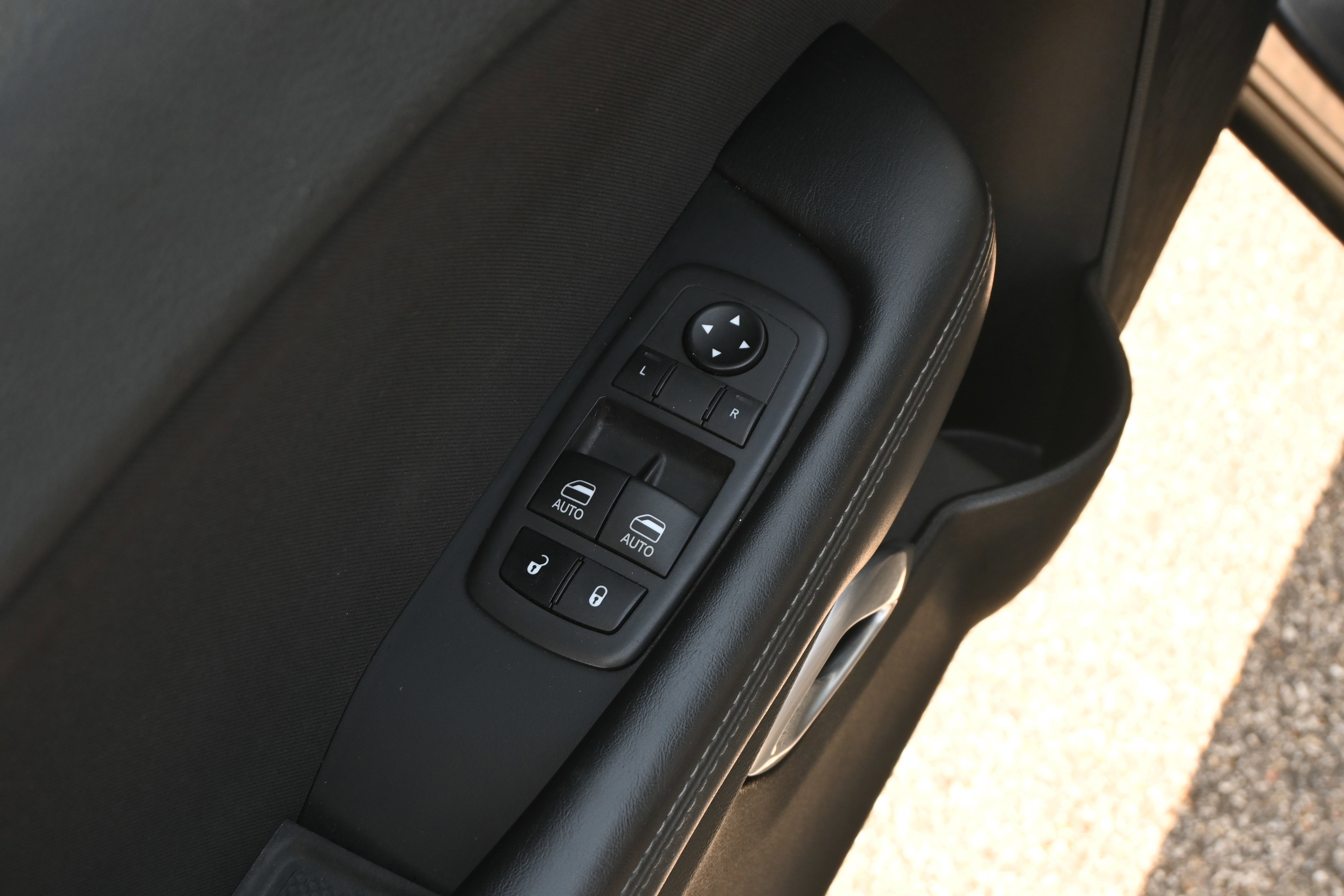 Used 2022 Dodge Challenger GT image 29