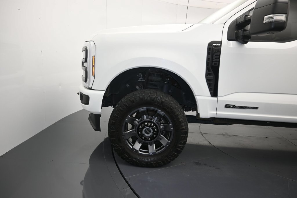 Used 2024 Ford F250 Lariat w/ Sport Appearance Package AWD/4WD image 9