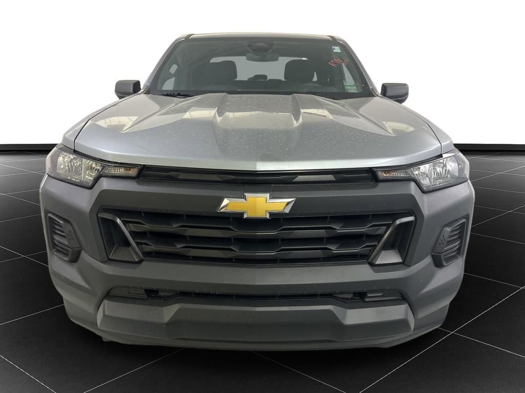 Used 2024 Chevrolet Colorado W/T image 8