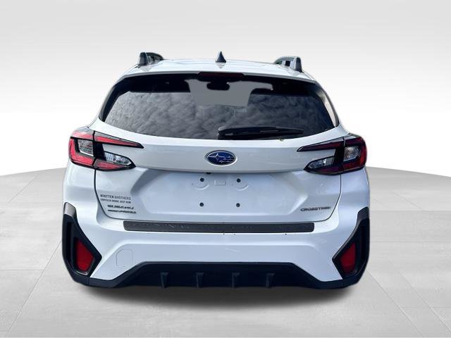 Used 2024 Subaru Crosstrek 2.0i Premium w/ Crosstrek Mirror Package AWD/4WD image 5