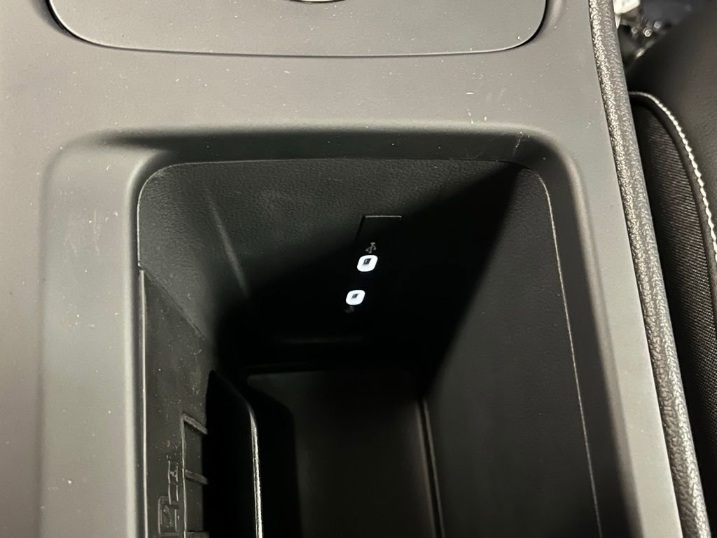 New 2025 Volkswagen Tiguan SE R-Line image 15