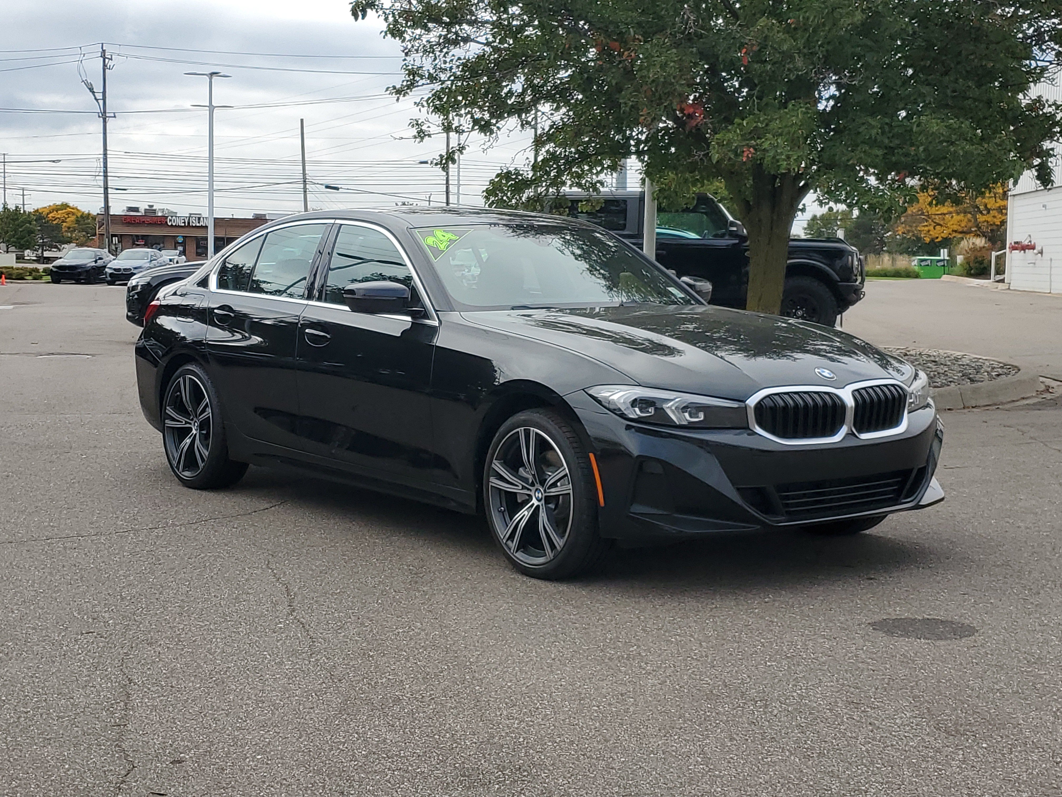 Certified 2024 BMW 330i xDrive Sedan w/ Premium Package AWD/4WD image 7