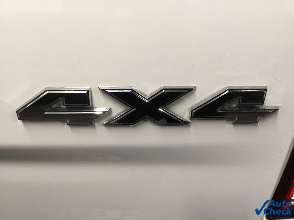 Used 2016 RAM 3500 Tradesman w/ Chrome Appearance Group image 13