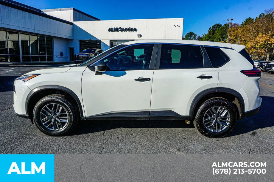 Used 2024 Nissan Rogue S image 7