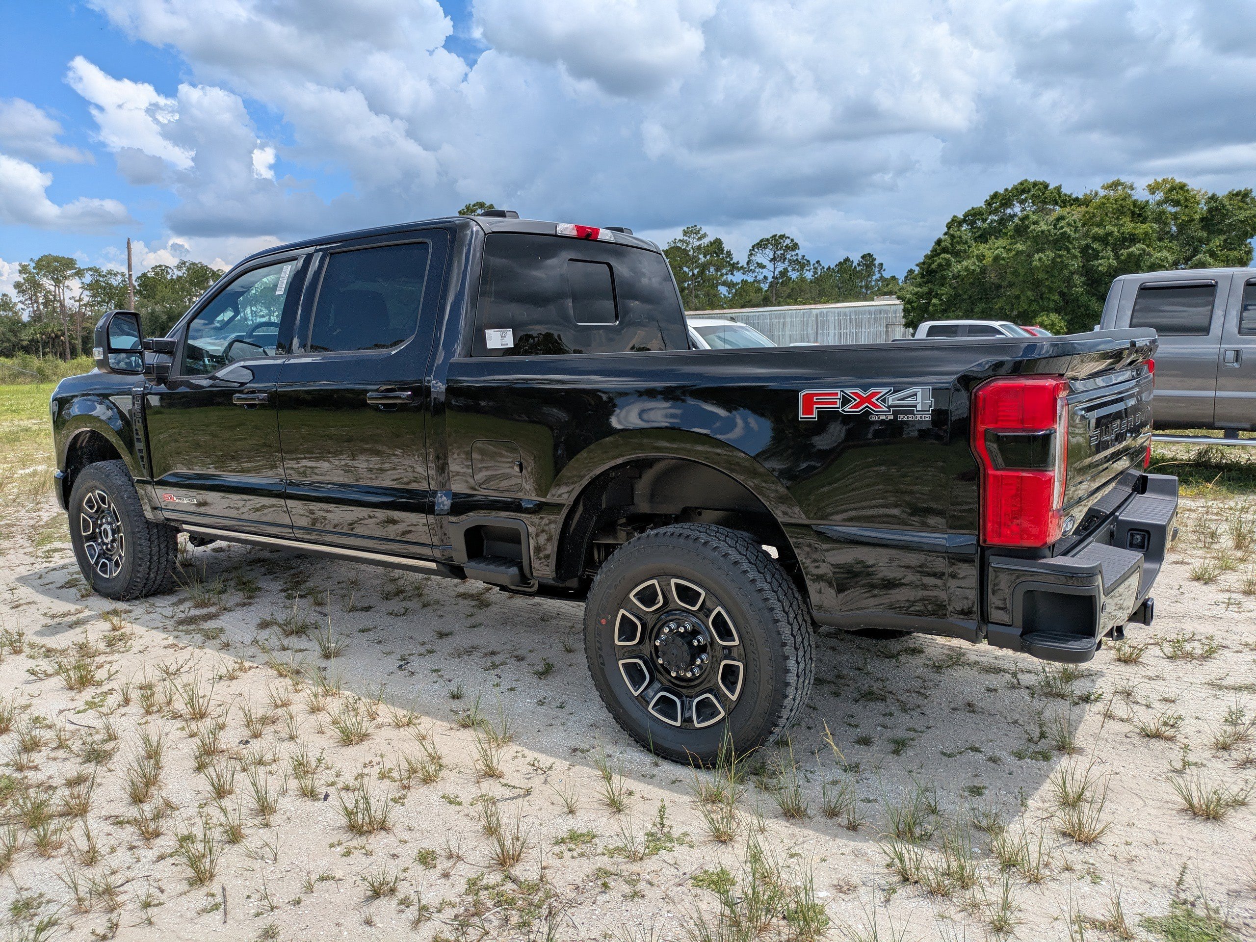 New 2025 Ford F350 Platinum w/ FX4 Off-Road Package image 7