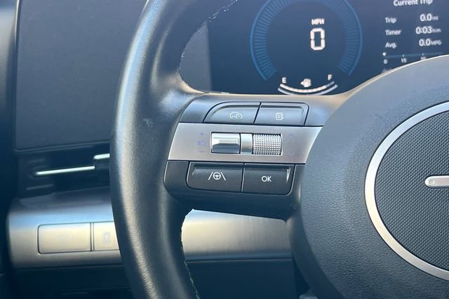 Used 2025 Hyundai Kona SEL FWD image 30