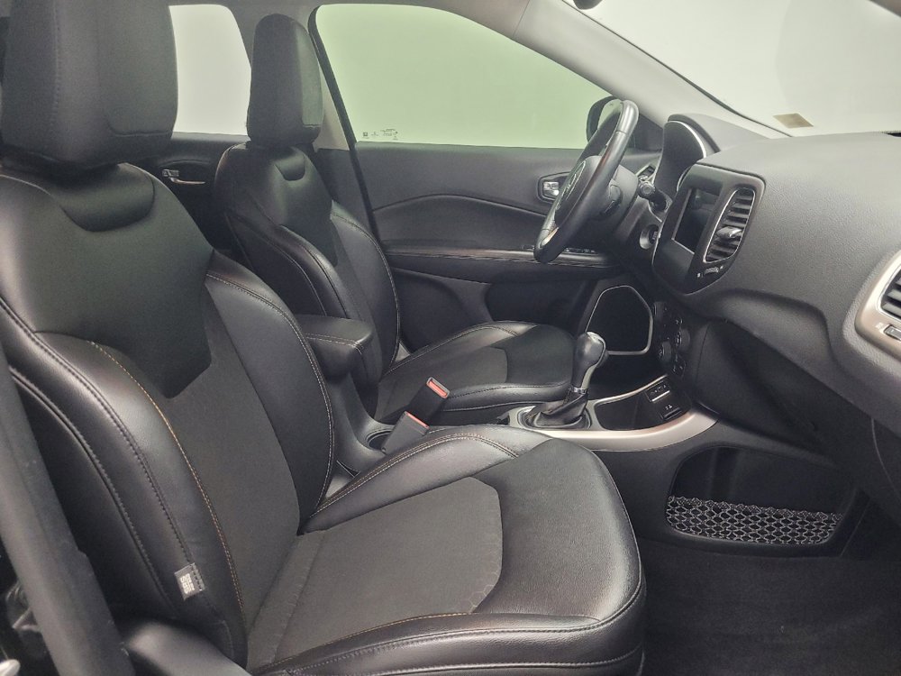 Used 2018 Jeep Compass Latitude w/ Popular Equipment Group FWD image 21