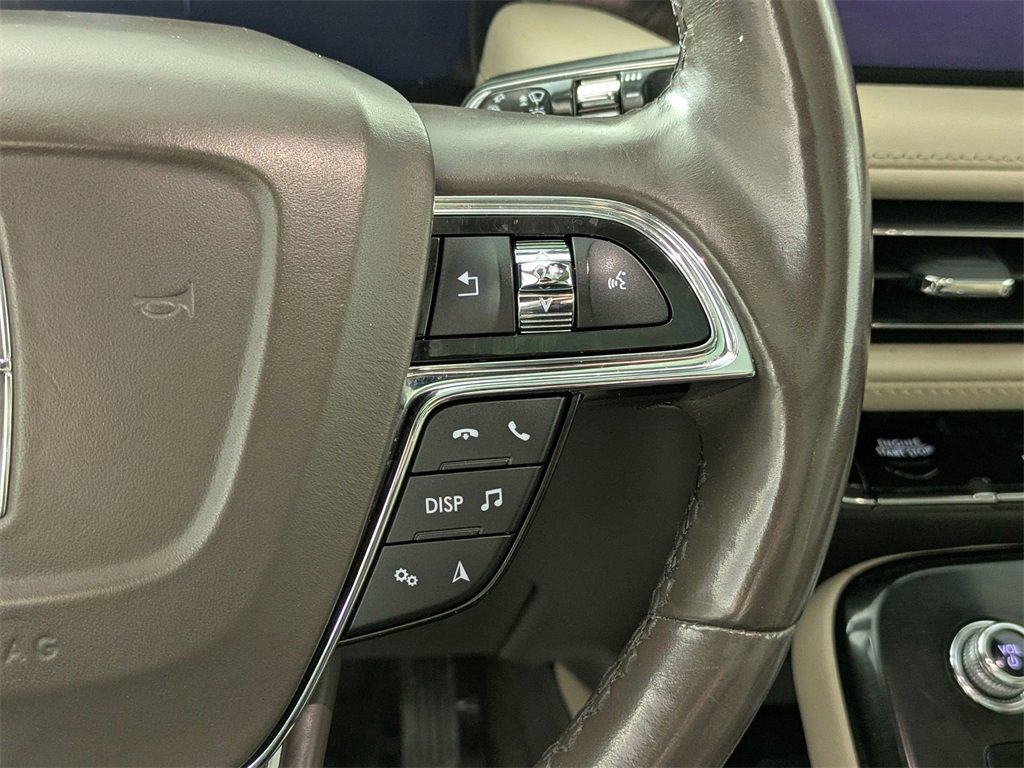 Used 2022 Lincoln Nautilus Reserve image 19