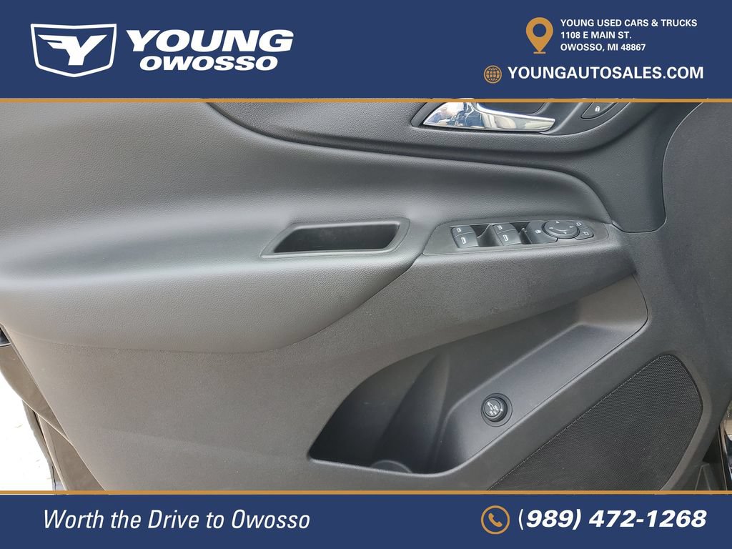 Used 2021 Chevrolet Equinox LT FWD image 22