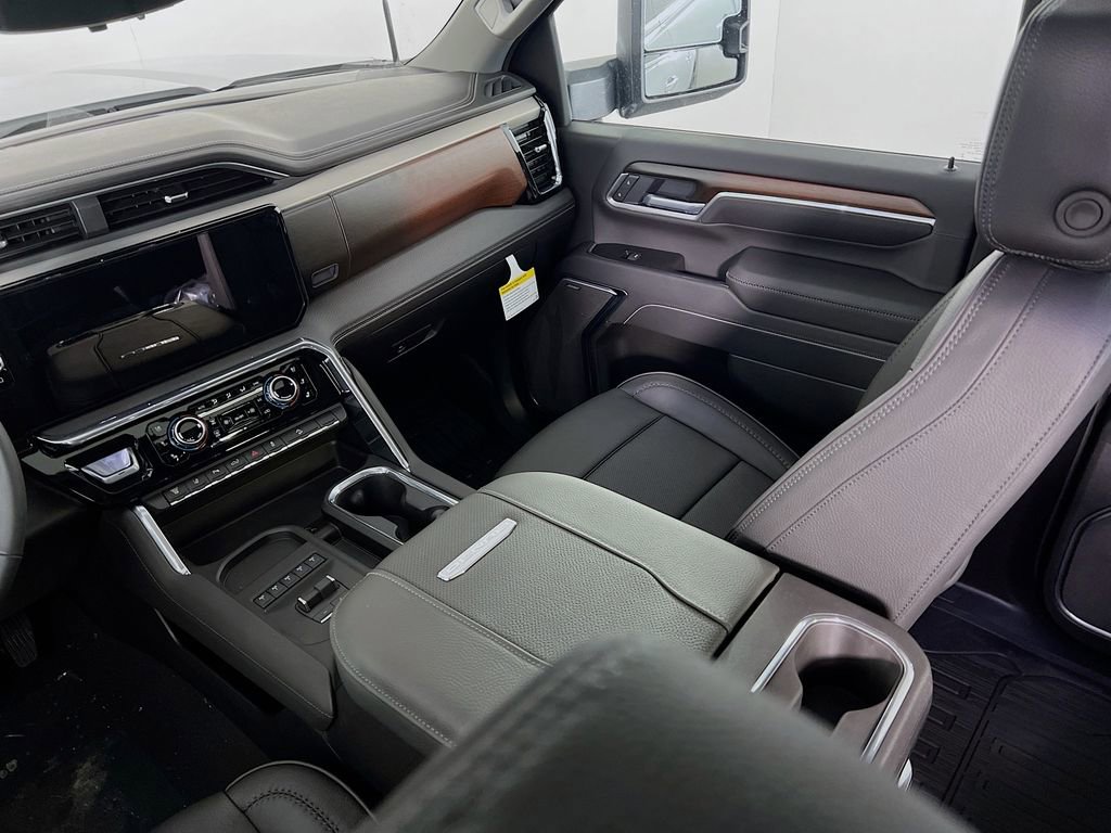 New 2026 GMC Sierra 3500 Denali w/ Denali Reserve Package image 23