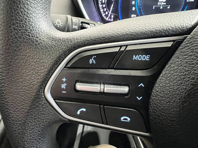 Used 2020 Hyundai Santa Fe SEL image 18