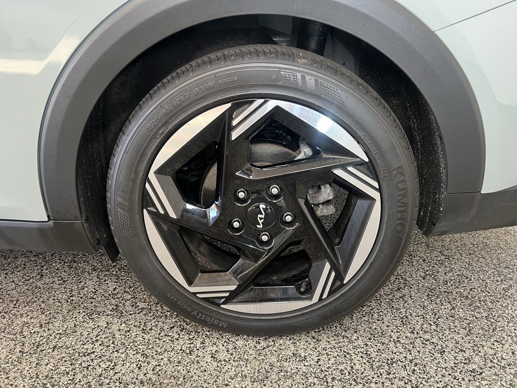 Used 2025 Kia K4 EX image 22