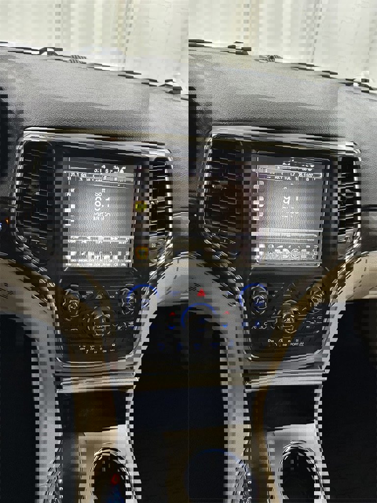 Used 2017 Jeep Grand Cherokee Limited w/ Luxury Group II image 22