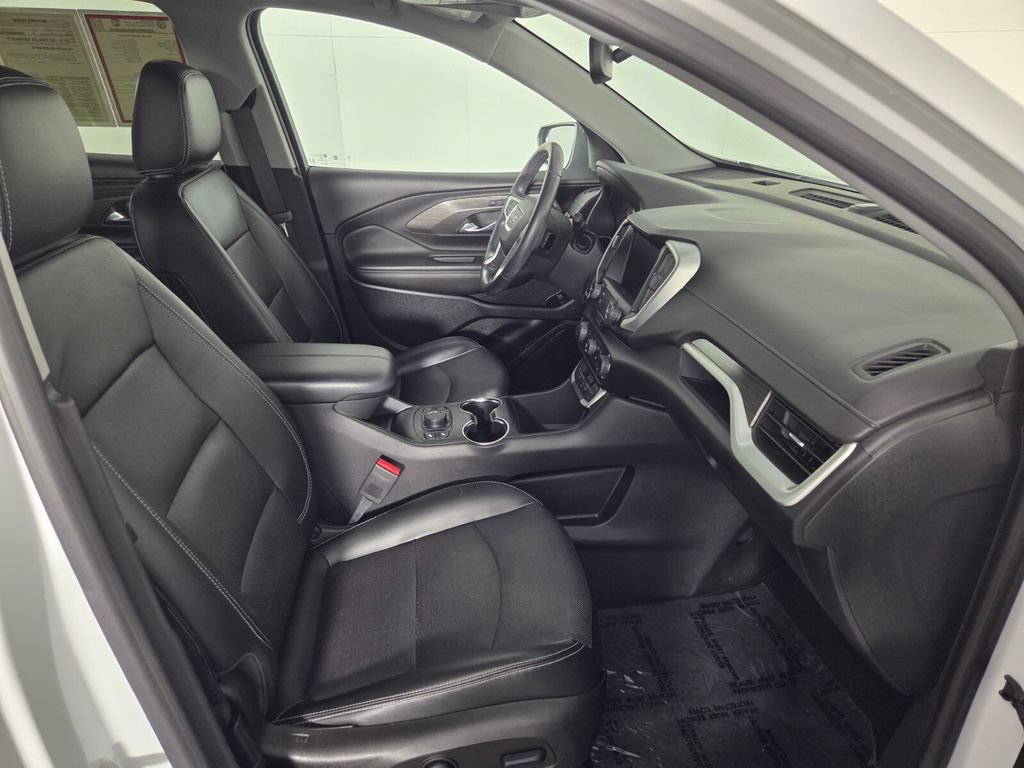 Used 2022 GMC Terrain SLT w/ Elevation Edition FWD image 32