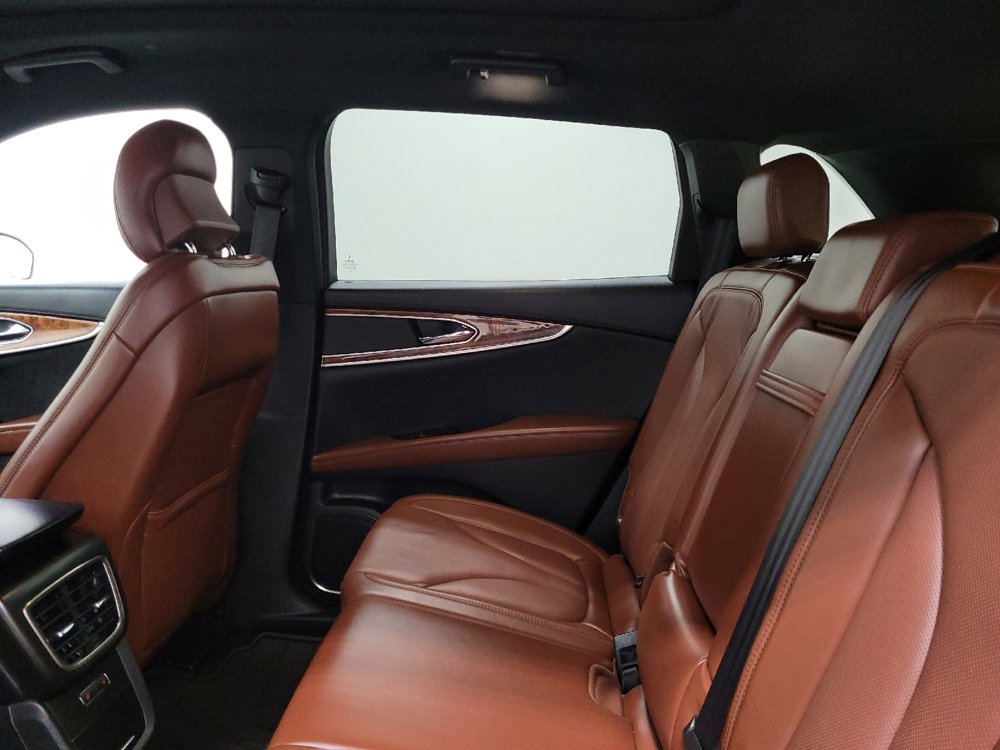Used 2016 Lincoln MKX Reserve AWD/4WD image 18