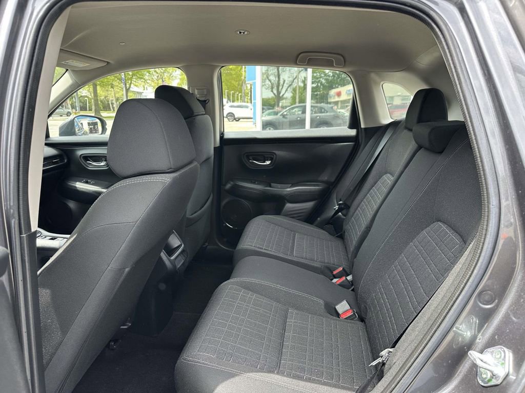 Certified 2023 Honda HR-V LX image 9
