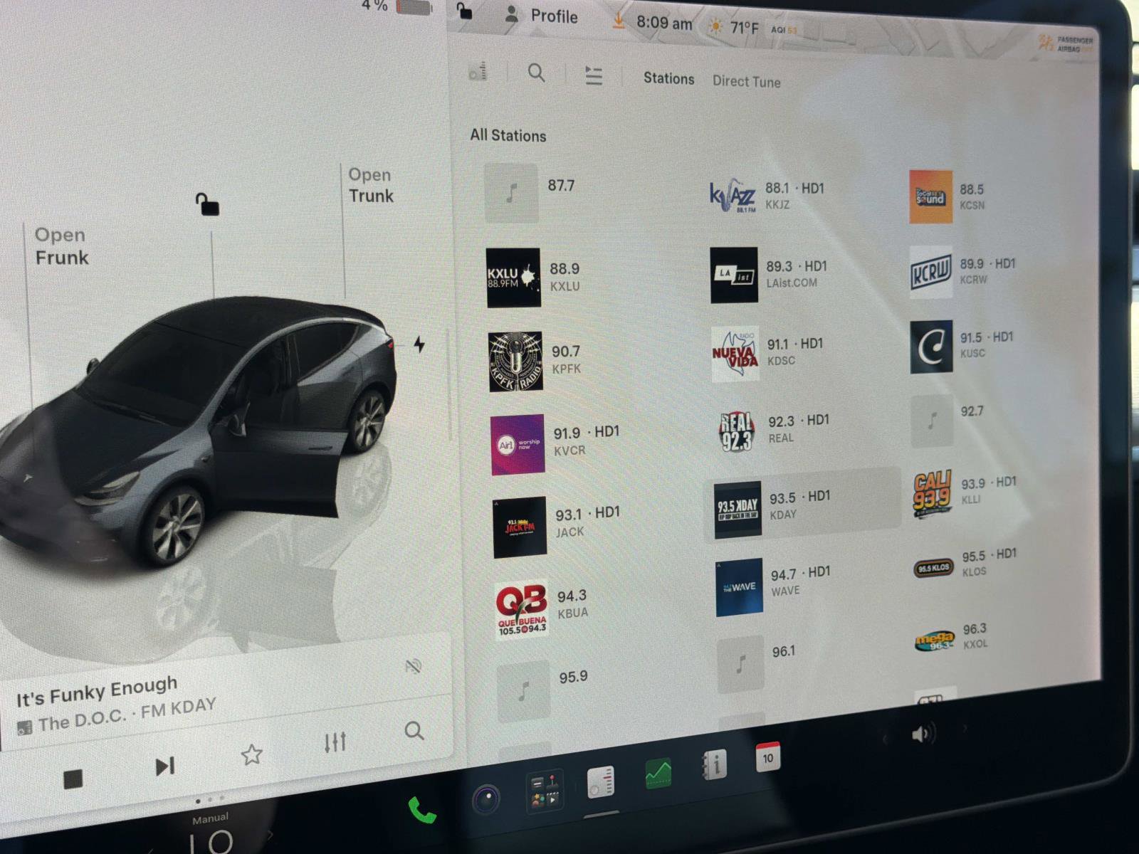 Used 2022 Tesla Model Y Long Range AWD/4WD image 28